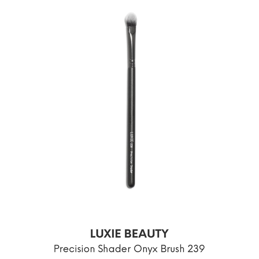 NWOT Luxie Beauty Precision Shader Onyx Brush 239